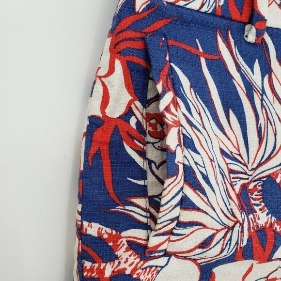 𝅺j. Crew Blue and Red Floral Shorts, Size 4 - Picture 3 of 9